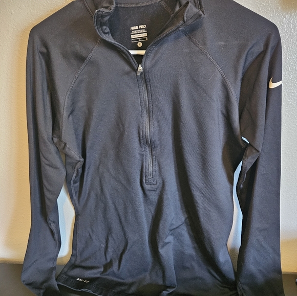 Nike Pullover - Picture 1 of 2
